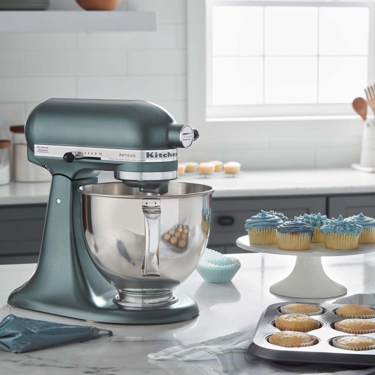 Artisan Series 5 Quart Tilt Head Stand Mixer KSM150PS, Juniper
